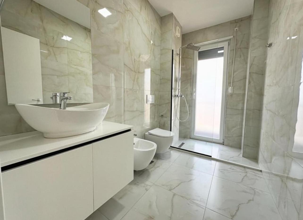 New Bazaar, Grand Apartment Тирана Екстер'єр фото