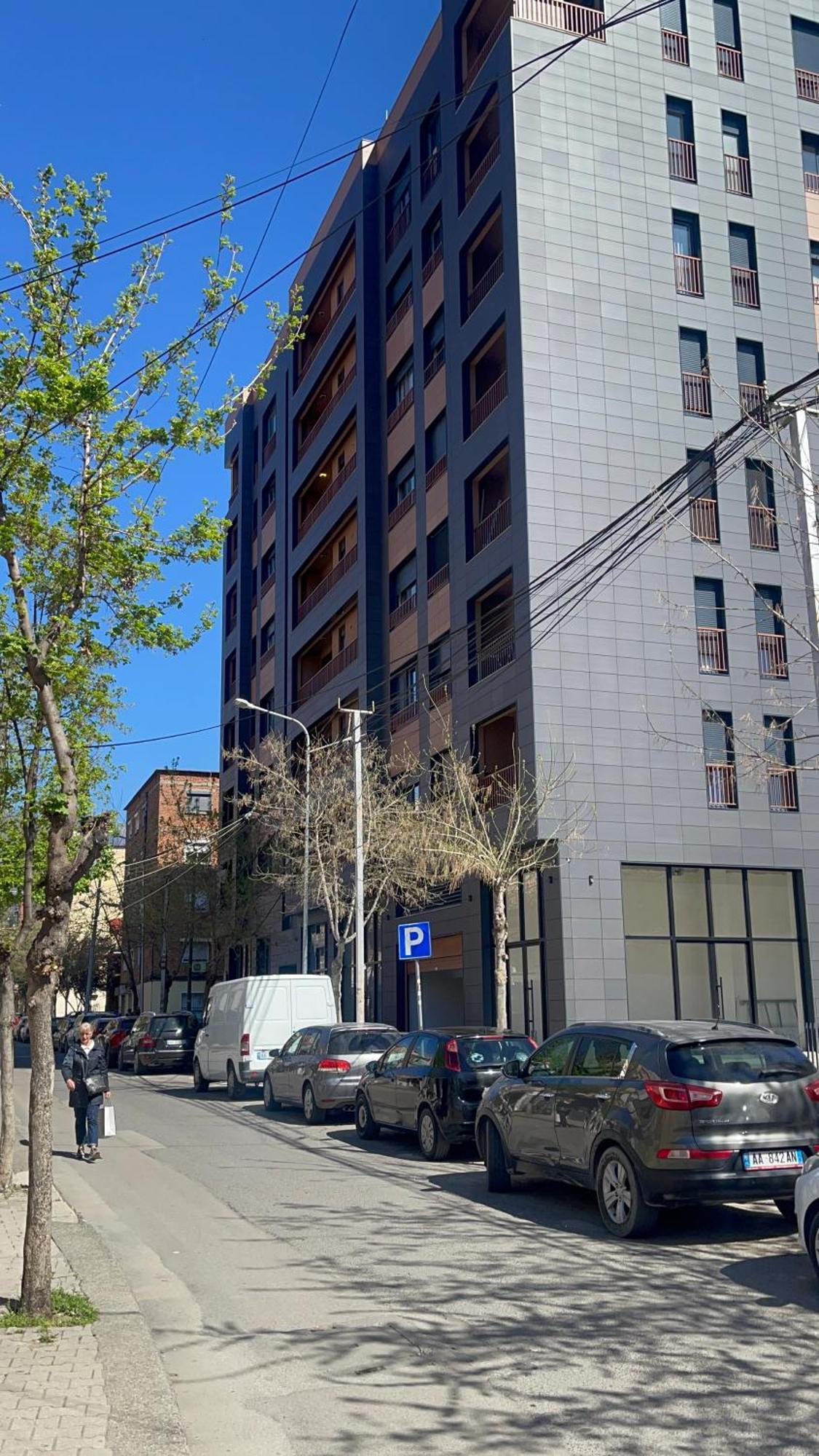 New Bazaar, Grand Apartment Тирана Екстер'єр фото