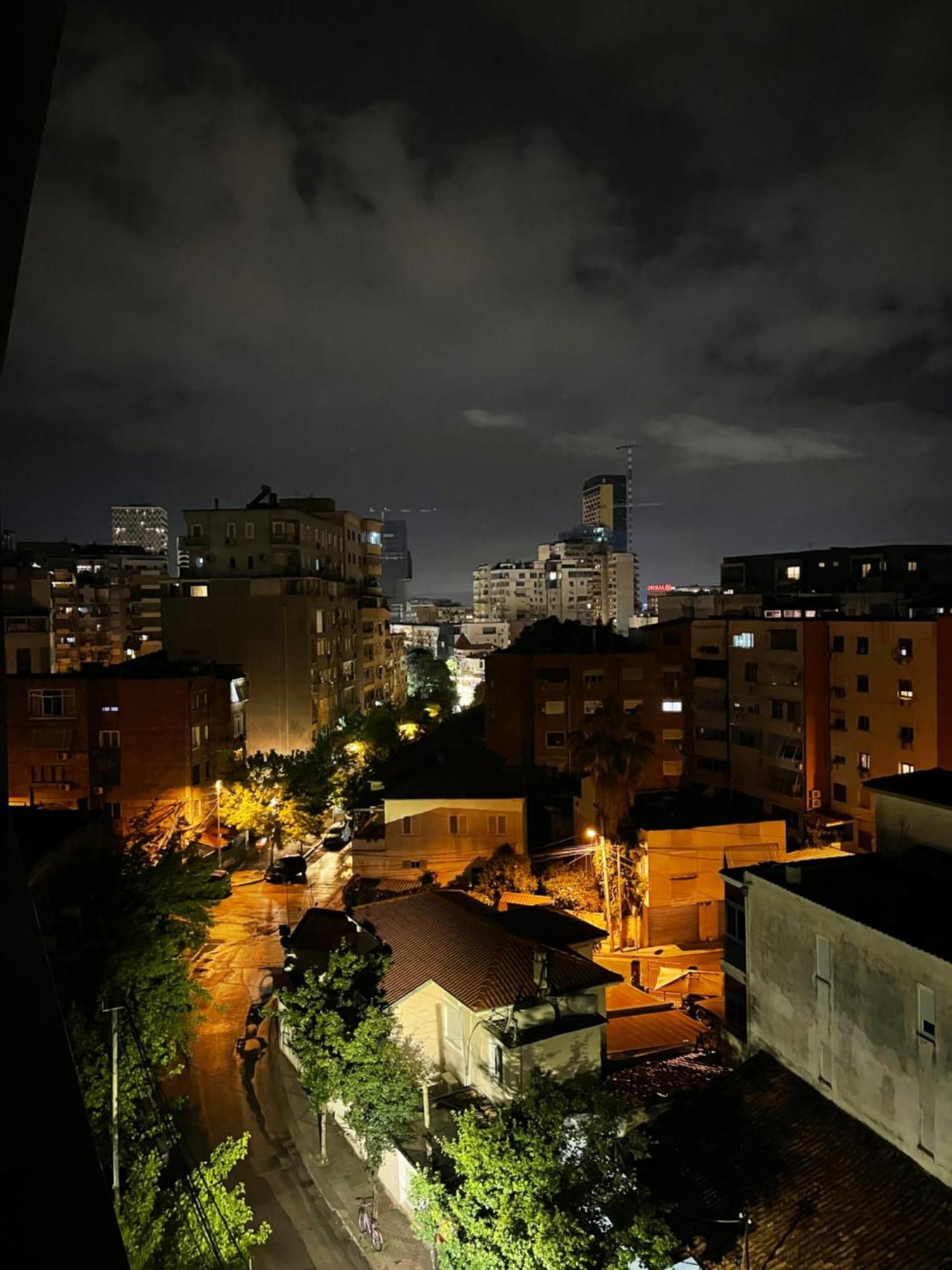 New Bazaar, Grand Apartment Тирана Екстер'єр фото